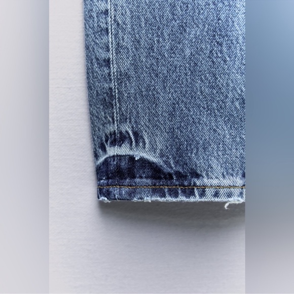 🆕 ZARA ZW RELAXED-FIT MID-RISE JEANS - LIMITED EDITION | Mid-blue | 6840/289 - Picture 2 of 3